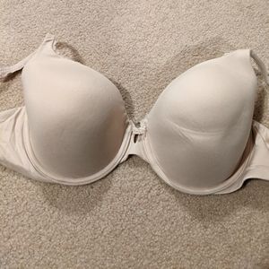 Victoria's Secret Lined Perfect Coverage Bra (Size 36D)